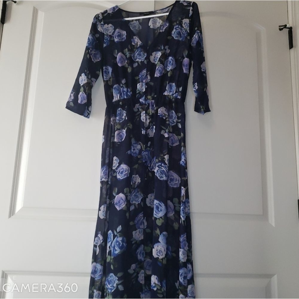 Forever 21 Womens Navy‎ Floral Button Down Kimono Size Medium EUC